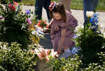 child at the memorial